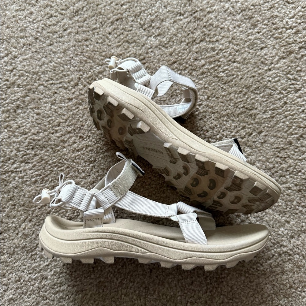 Merrell Women's Cream Sandals - Picture 6 of 7